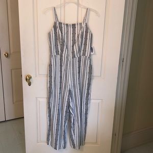 NWOT Old Navy Jumper